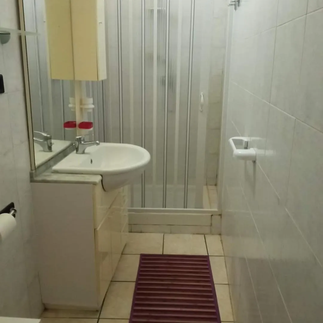 Guest house Casa Garage Hotel Roccatederighi